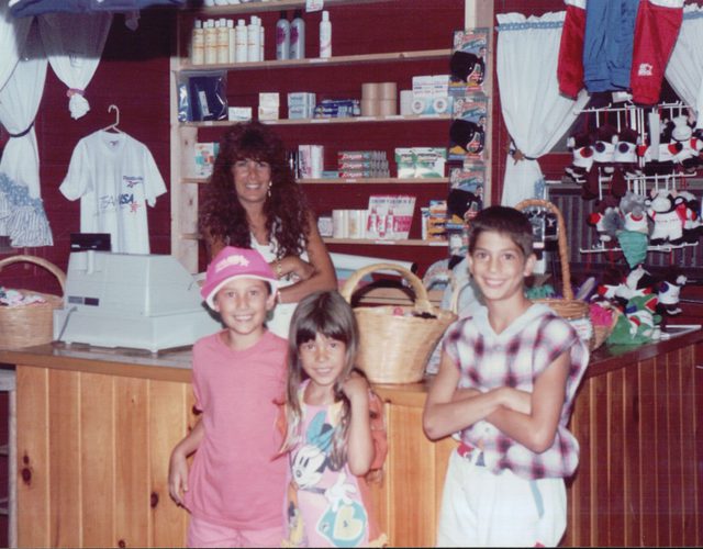 About Cedar Lakes Estate about-cedar-lakes-estate